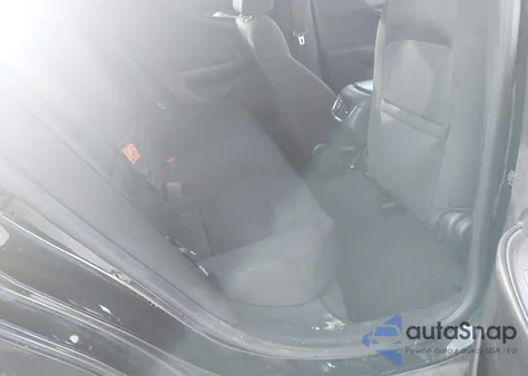 2018 Chevrolet Malibu Lt z USA, uszkodzony, nr VIN 1G1ZD5ST3JF193221